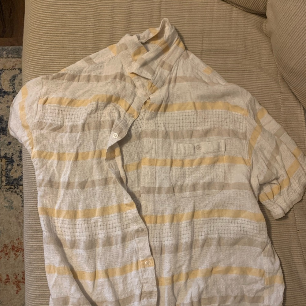 Men’s Large Summer-Style Airy Button Down Shirt